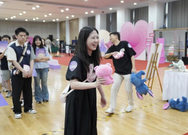 西城举办七夕文化行径,200余名后生纯粹寻爱