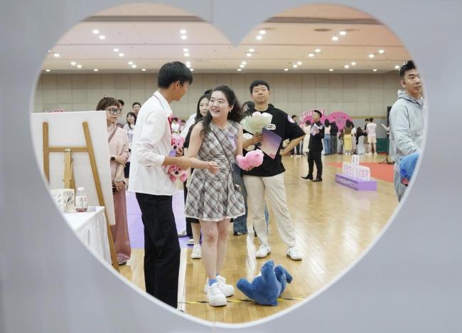 西城举办七夕文化行径,200余名后生纯粹寻爱